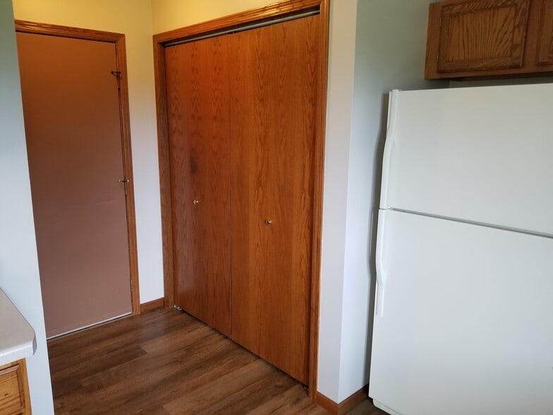 Building Photo - 316 N Hyland St