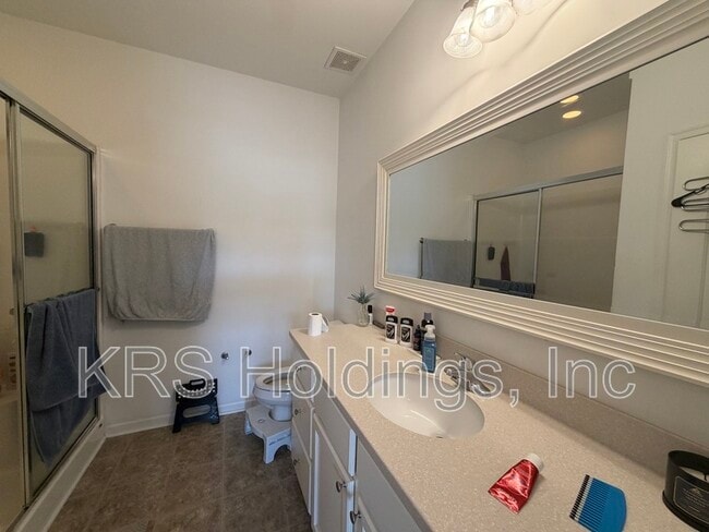 Building Photo - 1517 Rollesby Way