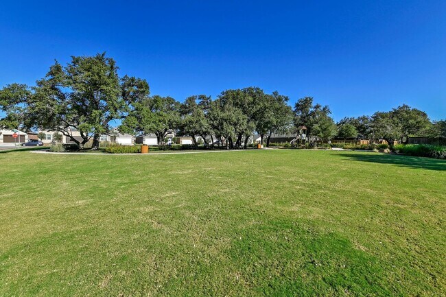 Building Photo - 1349 Eagle Ray St