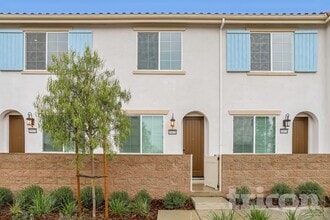 Building Photo - 10476 Barrena Lp