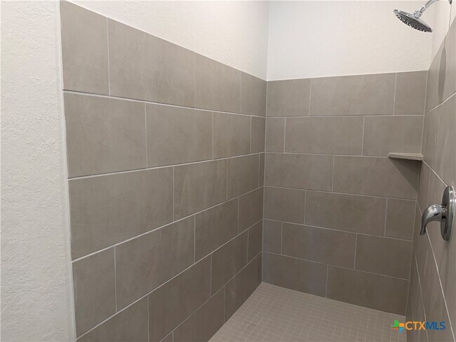 Building Photo - 8908 San Carlos