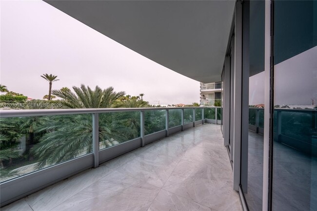 Building Photo - 9401 Collins Ave