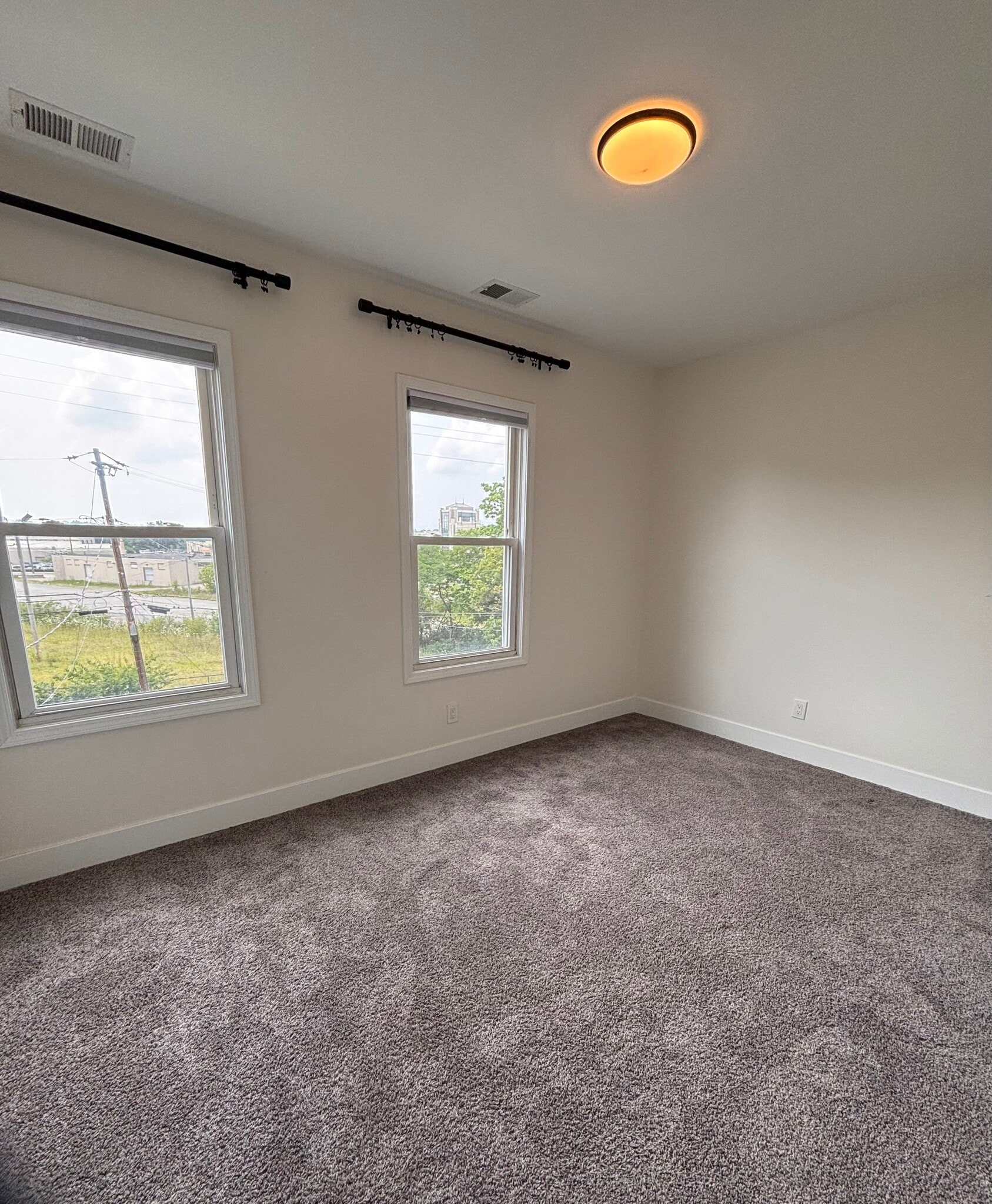 Building Photo - 3628 Idlewild Ave