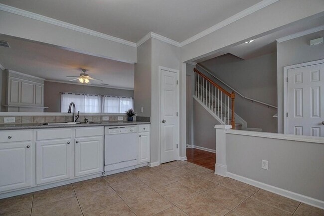 Building Photo - 1009 Annazanes Ct