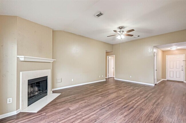 Building Photo - 28811 Stapleford St