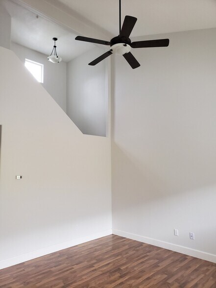 Building Photo - 3017 S Ladera Pl