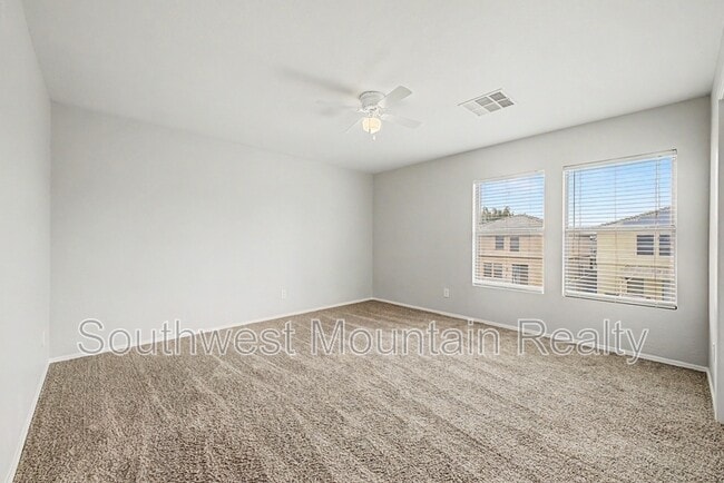 Building Photo - 45556 W Tucker Rd