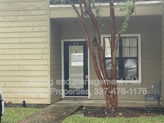 Building Photo - 612 S Kenilworth Pkwy