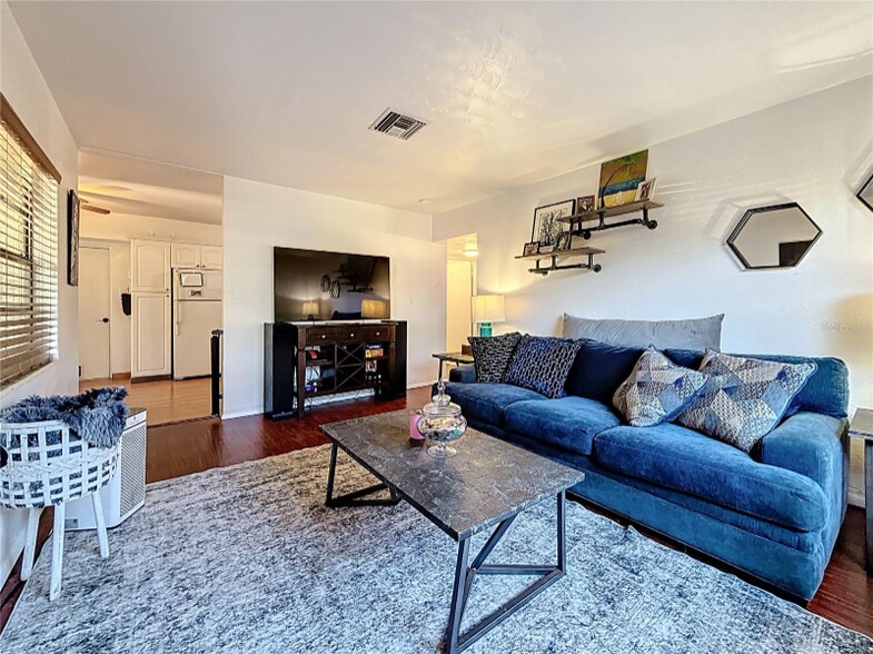 Building Photo - 3501 Beechwood Terrace