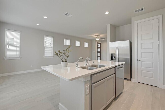 Building Photo - 3121 Cloud Forest Ln