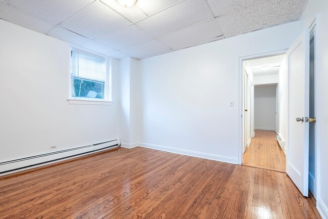 Building Photo - 50 N Broadway