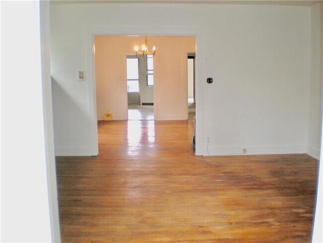 Building Photo - 539 Atlantic Ave