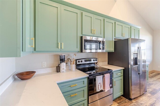 Building Photo - 303 Bob's Trail