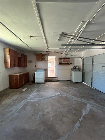 Building Photo - 720 Sandell Dr