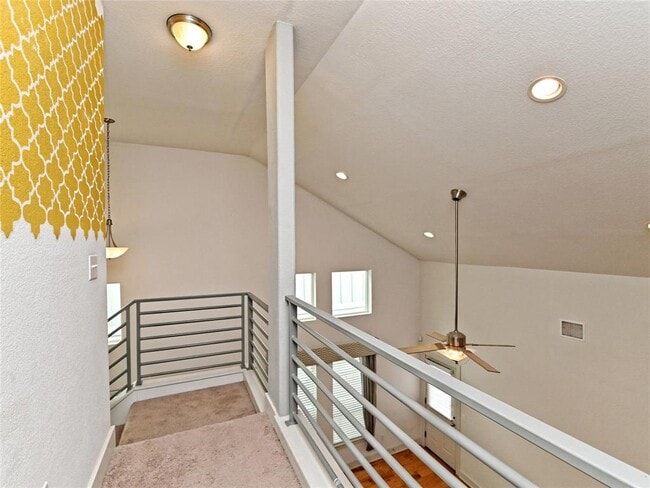 Building Photo - 2205 Capulet St