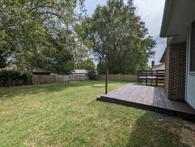 Building Photo - Kickapoo High District w/ Walk-In-Closet