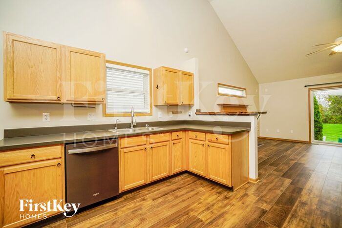 Building Photo - 57 Gold Meadow Dr