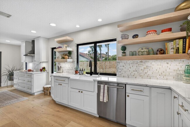 Building Photo - Frenchman’s Landing gated community Resort-Style Living: Pool Home