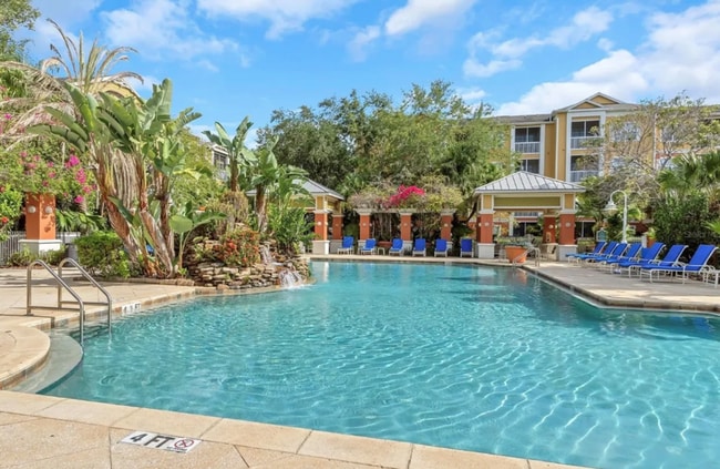 Building Photo - 2 bed 2 bath condo - South Tampa