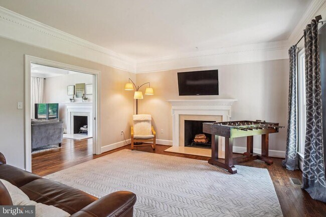 Building Photo - 9140 Goshen Valley Dr