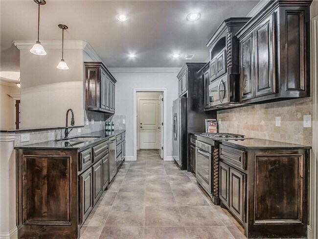 Building Photo - Lone Oak Lakes - Deer Creek Schools - 3 Bed | 2.5 Bath | 3 Car Garage | Bonus Room | Storm Shelte...