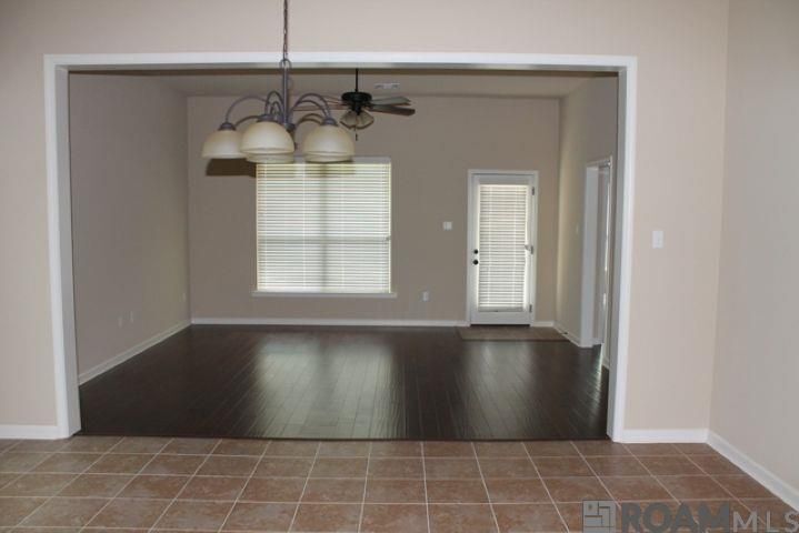 Building Photo - 37237 Market Place Drive