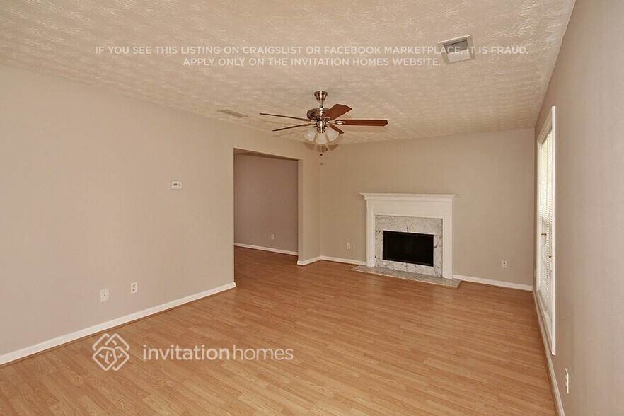 Building Photo - 1807 Summit Creek Way