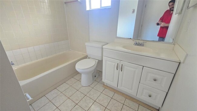 Building Photo - 4854 Kingston Cir