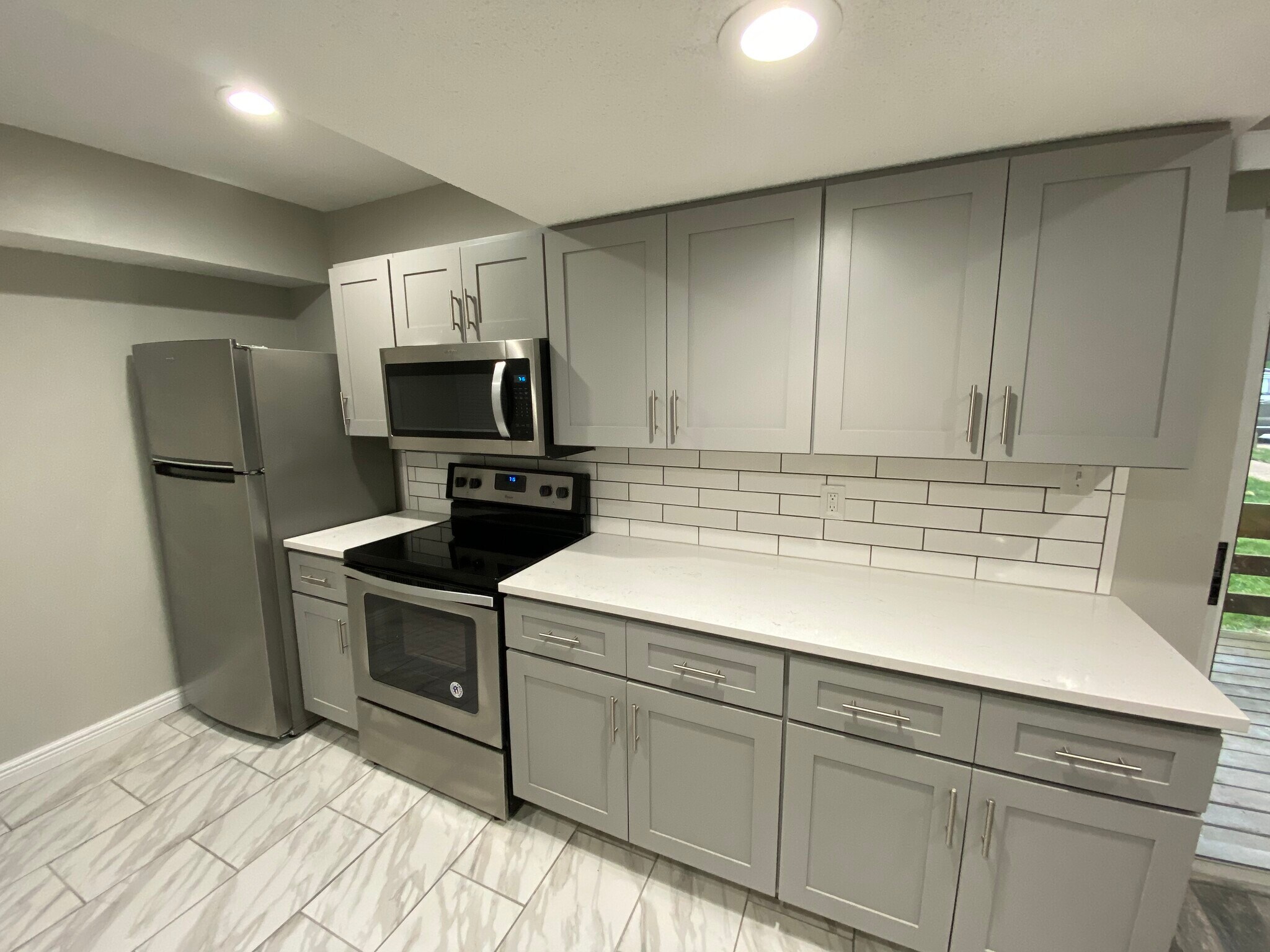 Building Photo - 9057 W Swan Cir