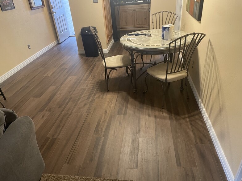 Building Photo - 3200 S Litzler Dr