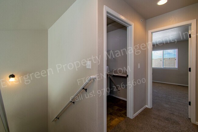 Building Photo - 3015 Denver Dr