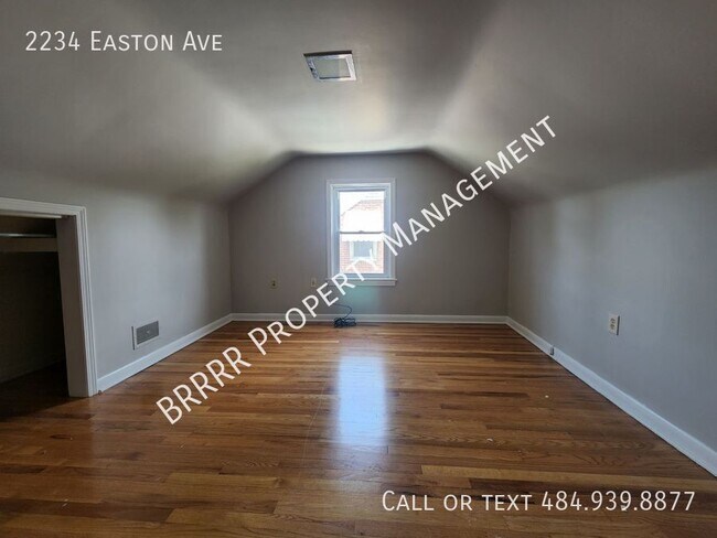 Building Photo - 2234 Easton Ave