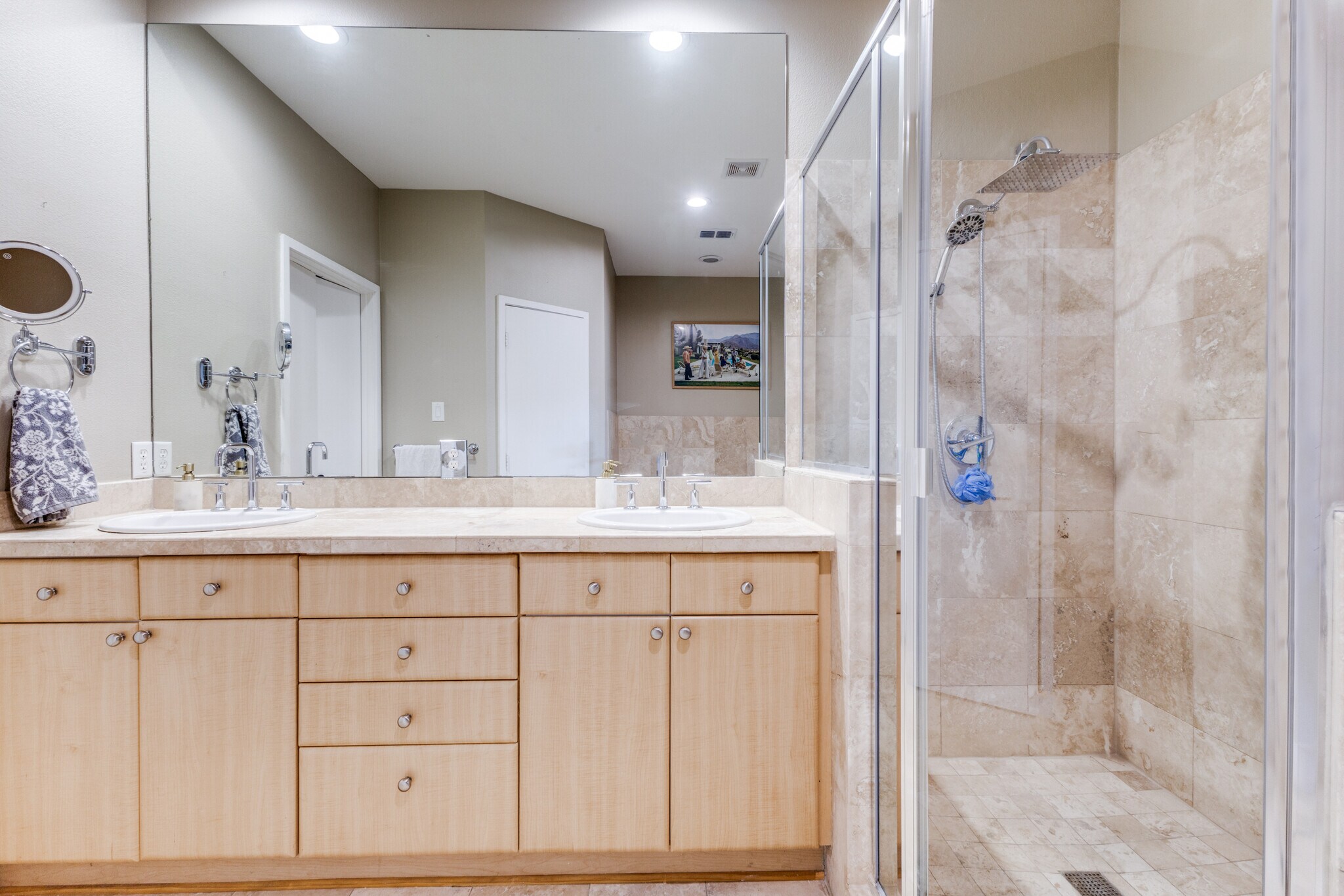 Building Photo - 2928 State St