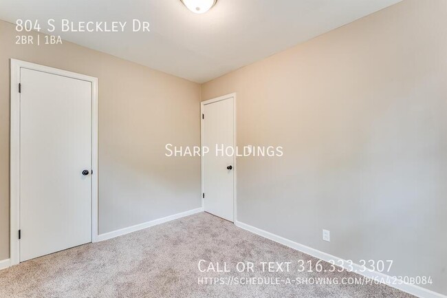 Building Photo - 804 S Bleckley Dr