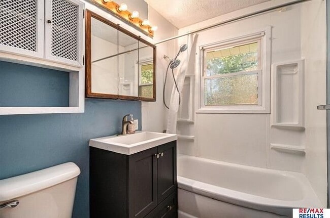 Building Photo - 1900 Connie Rd