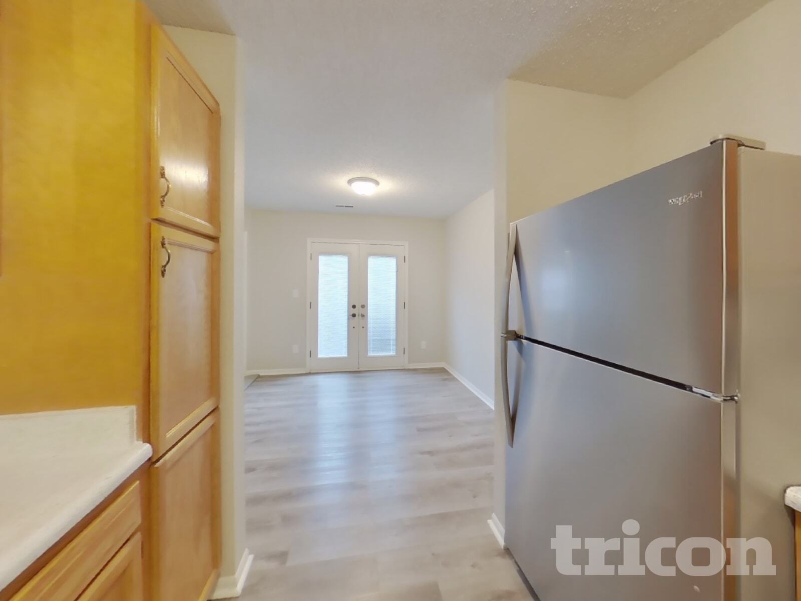 Building Photo - 1679 Long Lake Dr