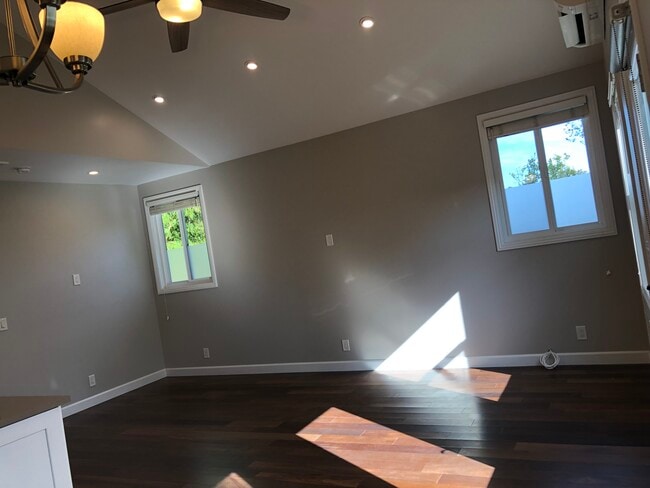 Building Photo - 12620 Palms Blvd