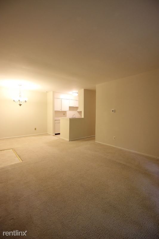 Building Photo - 5907 Noblestown Rd