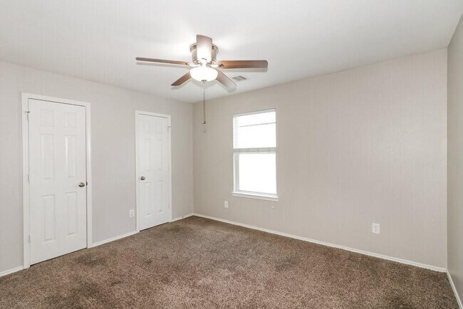 Building Photo - 20318 Clydesdale Ridge Dr