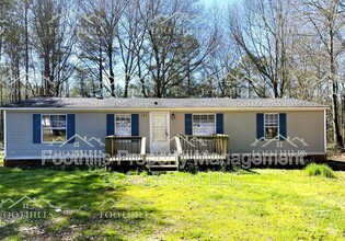 Building Photo - 131 Woodfern Cir