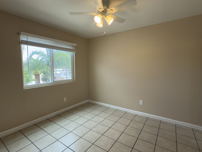 Building Photo - Casa Millar | Spacious Homes for Comfortab...