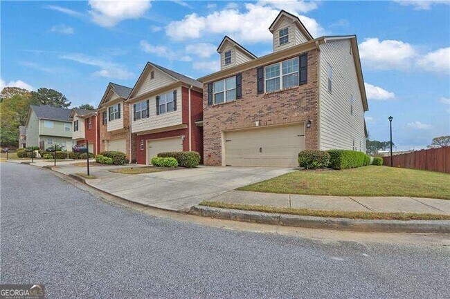 Building Photo - 2145 Waterford Park Dr