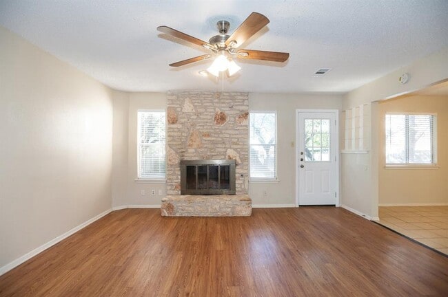 Building Photo - 4203 Balboa Ln