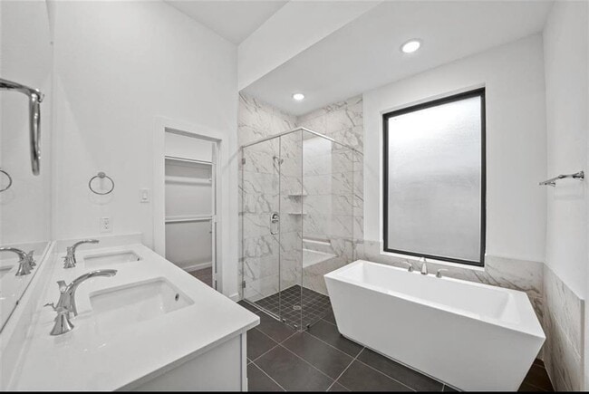 Building Photo - 4142 KINSEY ST