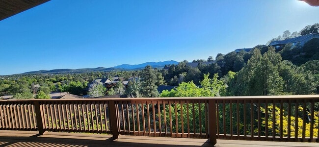 Building Photo - Beautiful Veiws From This Spacious Four Bedroom Home!