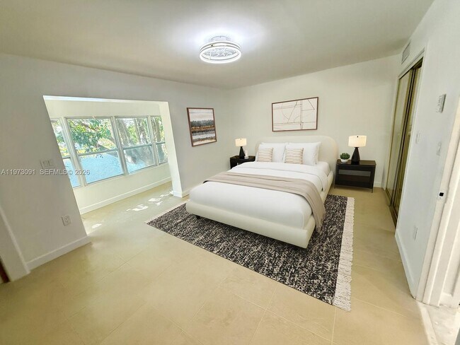 Building Photo - 160 NE 203rd Terrace