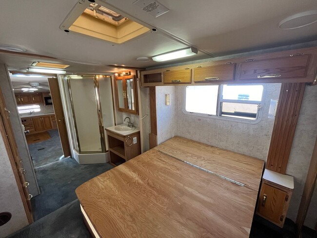 Building Photo - One Bedroom Trailer in Deer Valley - All u...