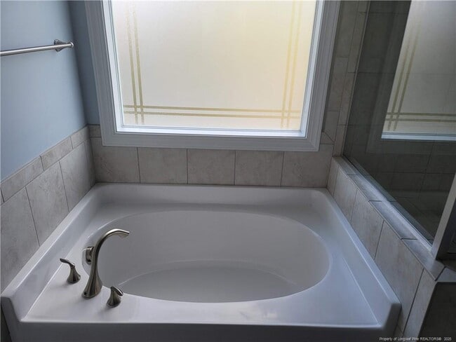 Building Photo - 54 Charter St