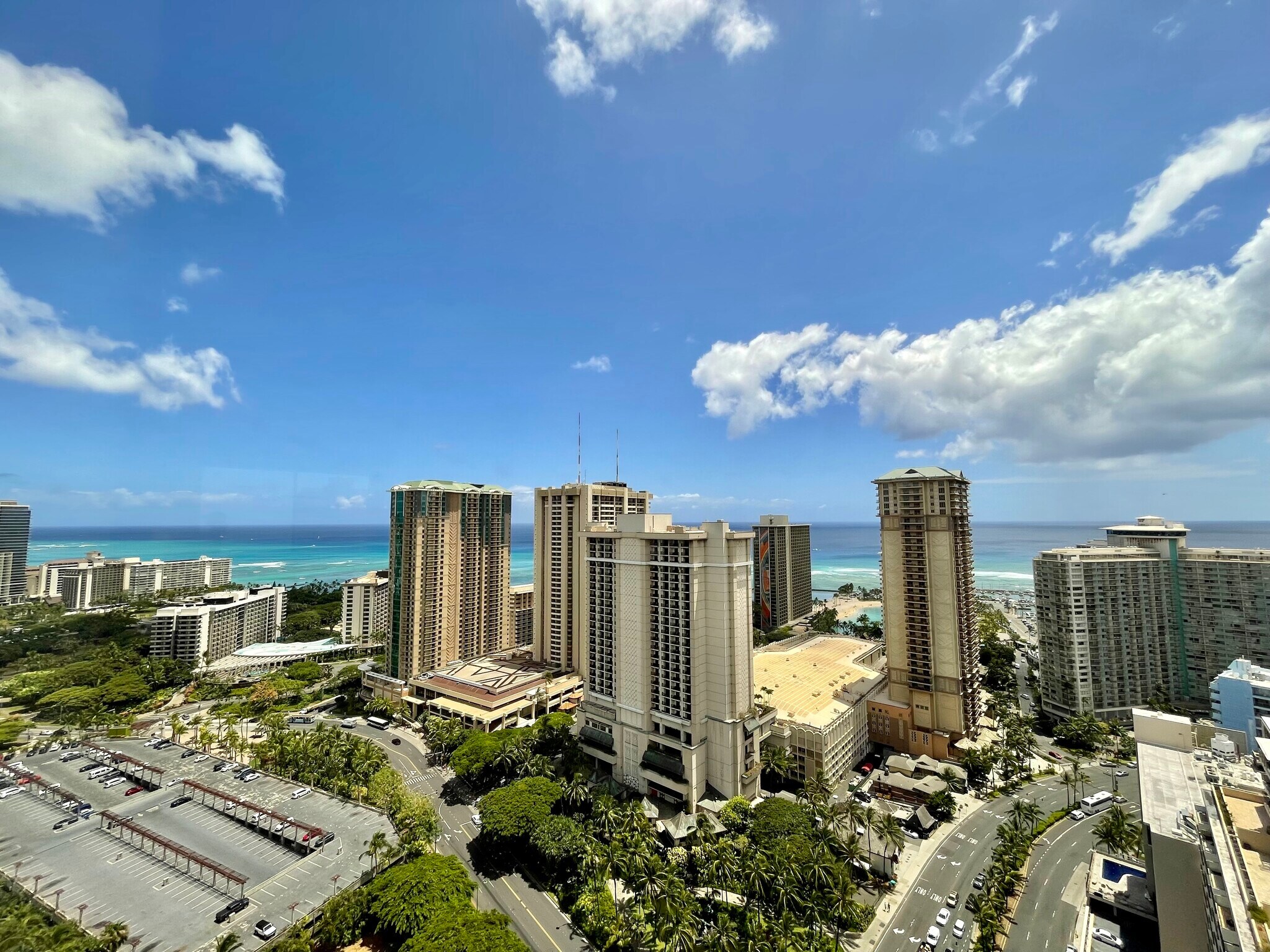 Building Photo - 1910 Ala Moana Blvd