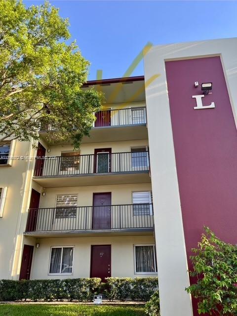 Building Photo - 13250 SW 7th Ct